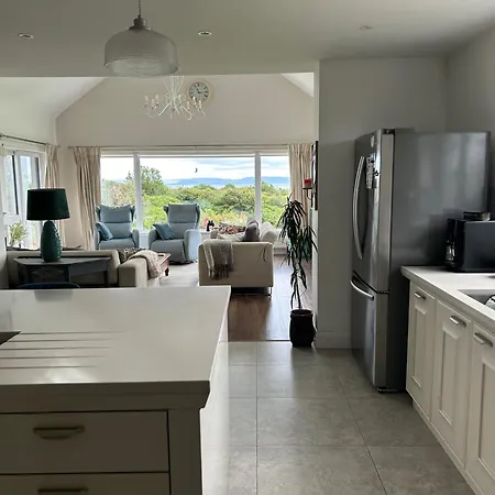 Feriehus Coastal Retreat - Beautiful Relaxing 5 Bedroom With Spectacular Views Of Bay *