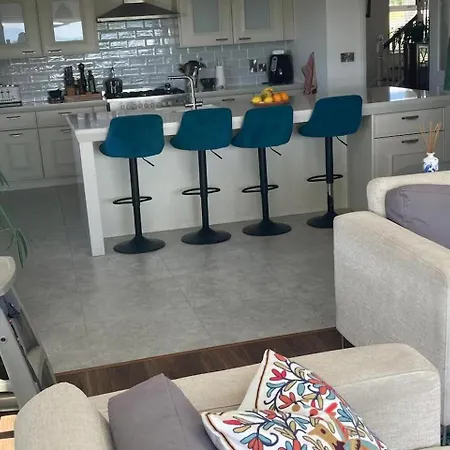 Luxury Getaway With 5 Bedrooms Galway