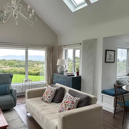 Luxury Getaway With 5 Bedrooms